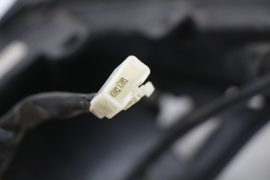 photo de TAIL LIGHT KYMCO SUPER 8 4T 50 (2021 - 2024) - Surface and material condition