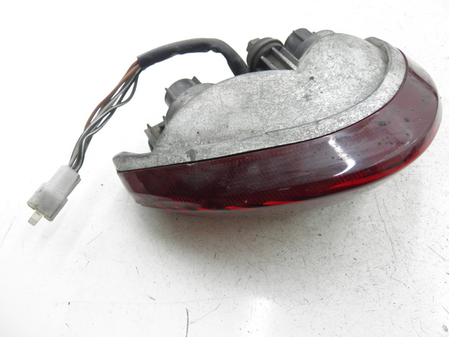 photo de TAIL LIGHT SUZUKI SV S 650 (1999 - 2002) - Distinctive features