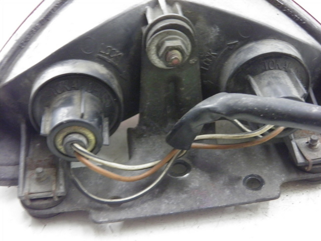 photo de TAIL LIGHT SUZUKI SV S 650 (1999 - 2002) - Alternative perspective