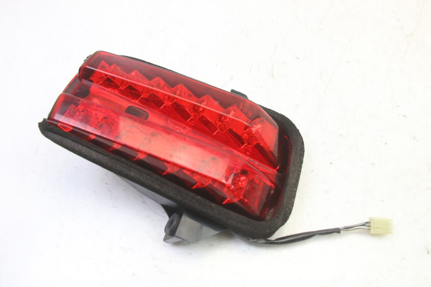 photo de TAIL LIGHT SUZUKI SV S 650 (2003 - 2009) - Alternative perspective