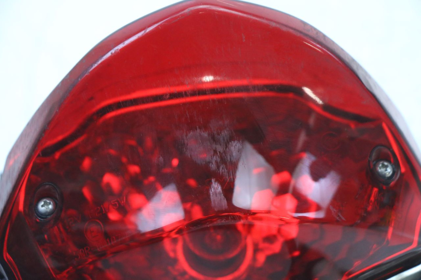photo de TAIL LIGHT SYM ORBIT 2 4T 50 (2008 - 2017) - Zoom on usage condition