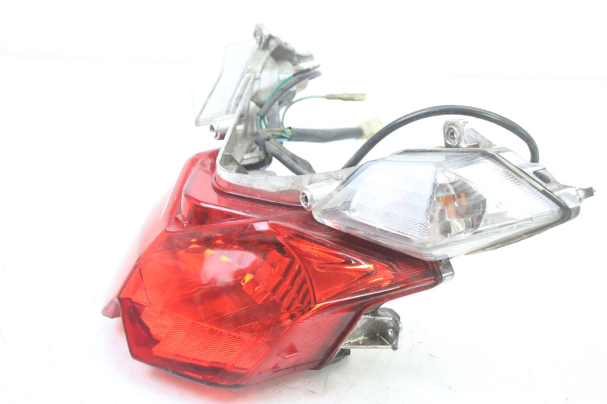 photo de REAR LIGHT SYM ORBIT III 3 4T 50 (2018 - 2021) - Alternative perspective
