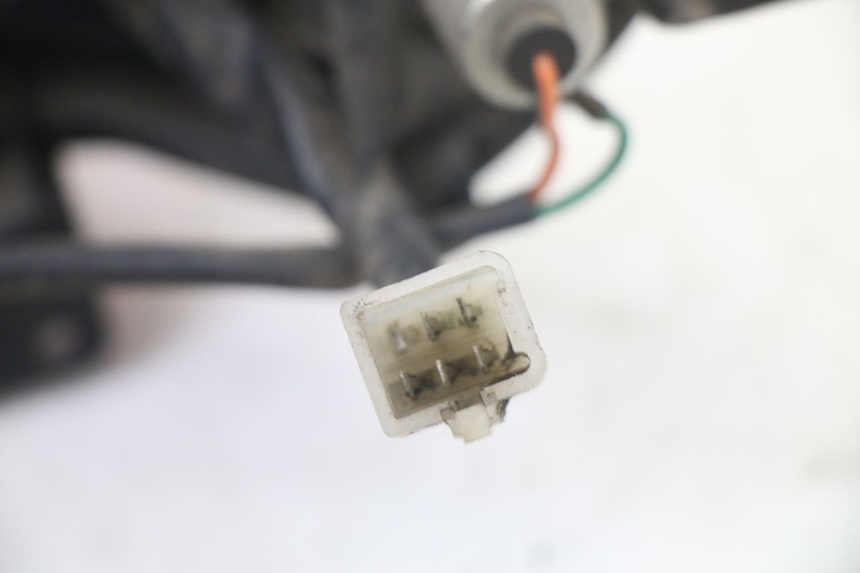 photo de TAIL LIGHT PEUGEOT TWEET PRO CARGO 50 (2018 - 2022) - Surface and material condition