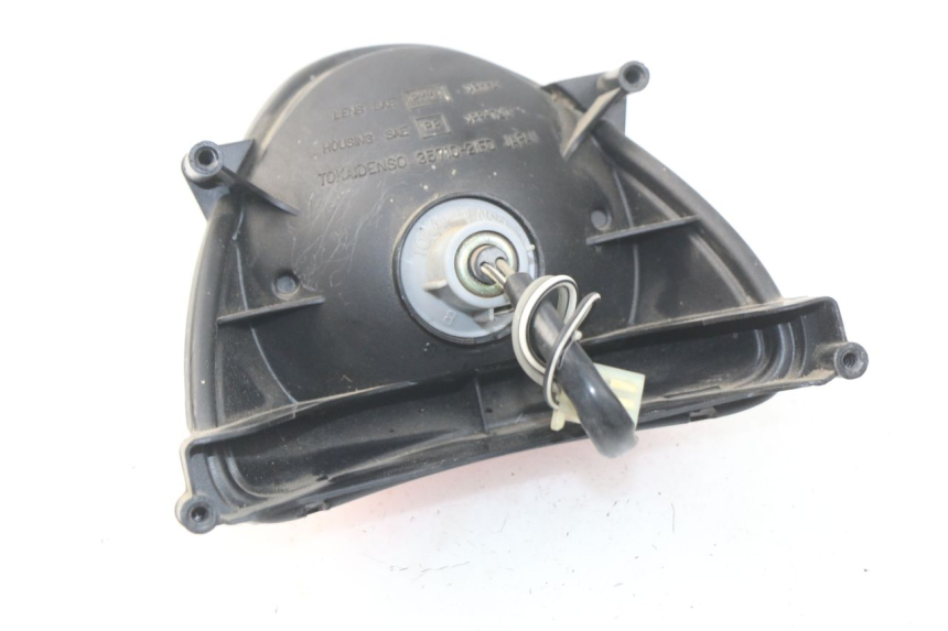 photo de TAIL LIGHT SUZUKI UC EPICURO 125 (1999 - 2003) - Technical close-up