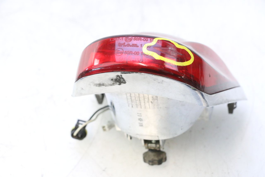 photo de REAR LIGHT PIAGGIO VESPA PRIMAVERA 2T 50 (2013 - 2018) - Supplementary product photo