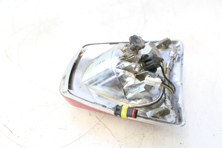 photo de REAR LIGHT PIAGGIO VESPA PRIMAVERA 2T 50 (2013 - 2018) - Checked used part