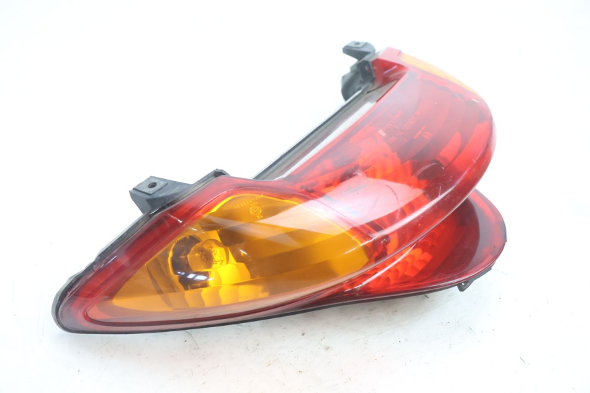 photo de TAIL LIGHT HONDA VFR FI RC46 800 (1998 - 2001) - Zoom on usage condition