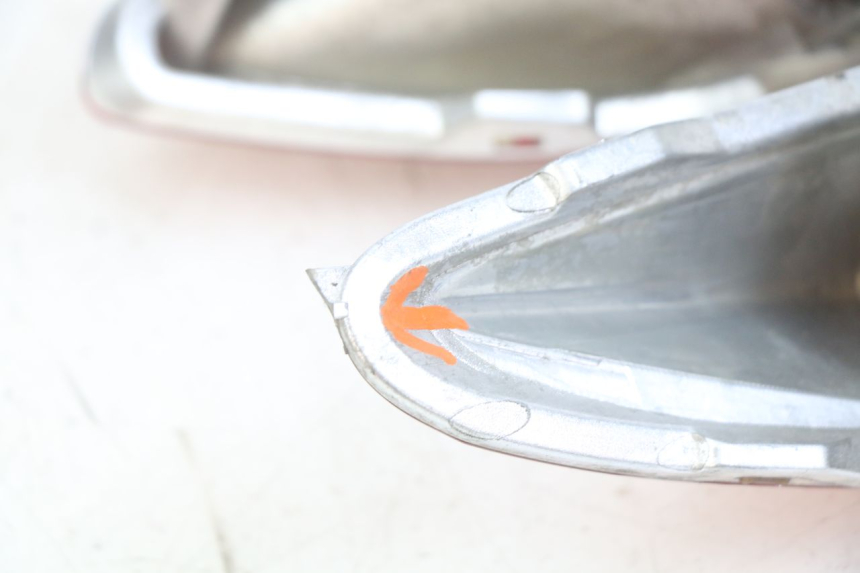 photo de REAR LIGHT YAMAHA X-MAX XMAX 125 (2010 - 2013) - Alternative perspective