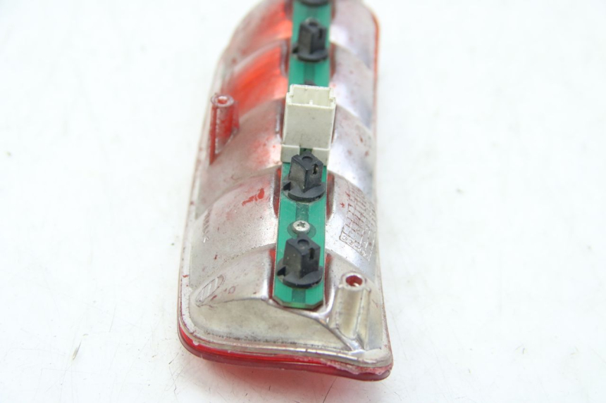photo de REAR LIGHT PIAGGIO X9 EVOLUTION 125 (2003 - 2007) - Technical close-up