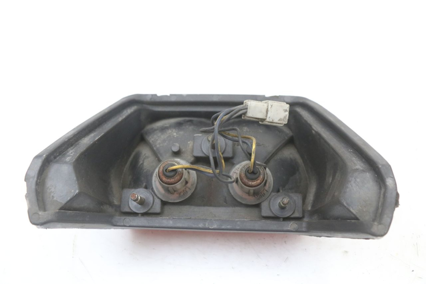 photo de TAIL LIGHT YAMAHA XJ F 900 (1983 - 1994) - Fixing points details