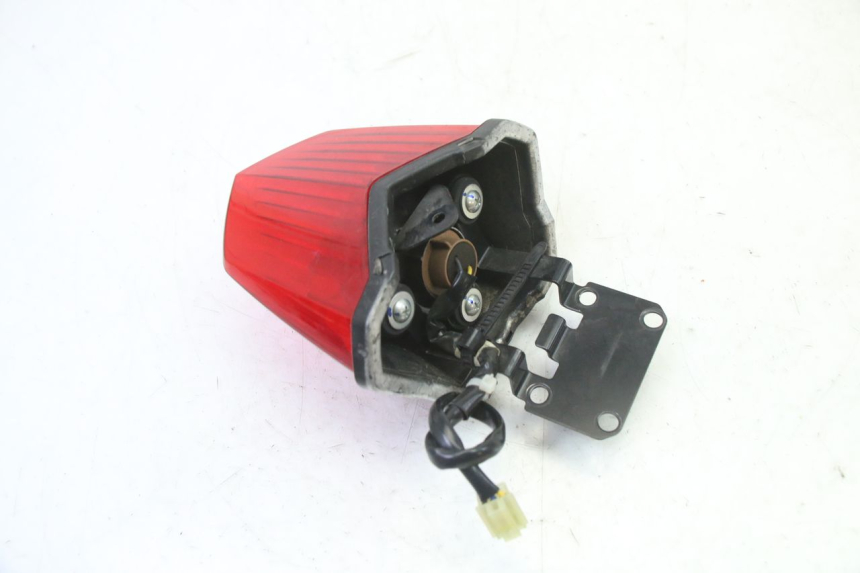 photo de TAIL LIGHT YAMAHA XJ6 ABS 600 (2008 - 2016) - Technical close-up