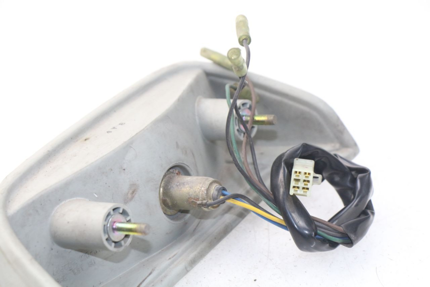 photo de TAIL LIGHT YAMAHA XJ600 XJ DIVERSION 600 (1992 - 1997) - Technical close-up