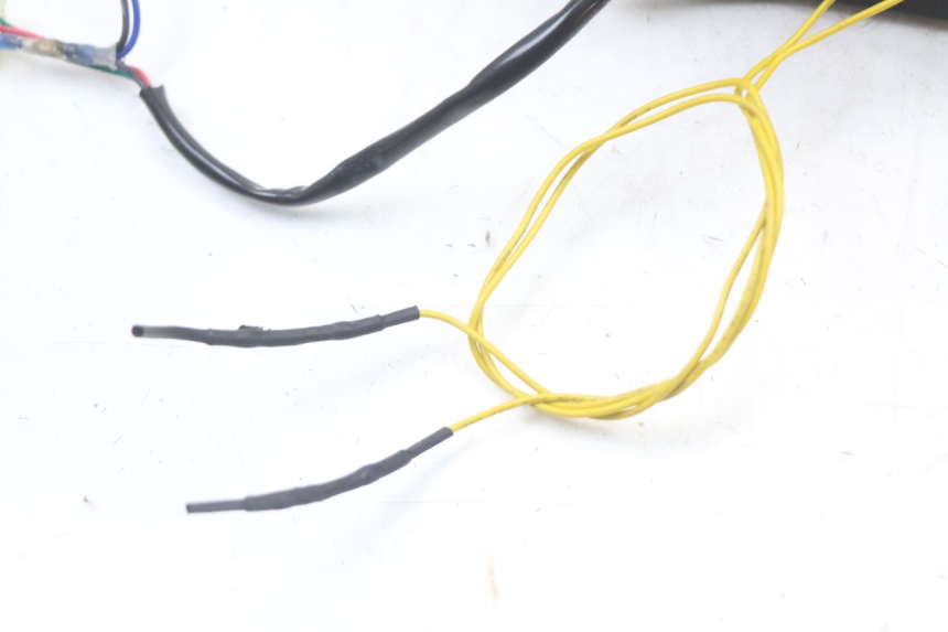 photo de TAIL LIGHT YAMAHA FZ1 FAZER 1000 (2007 - 2009) - Markings and original references