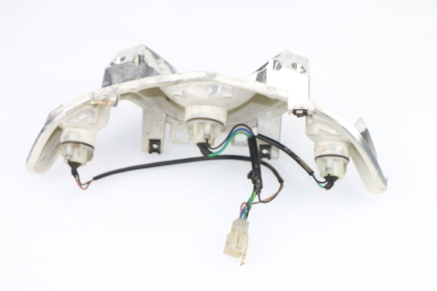 photo de REAR LIGHT YAMAHA NEOS NEO'S 4T 50 (2008 - 2016) - Fixing points details