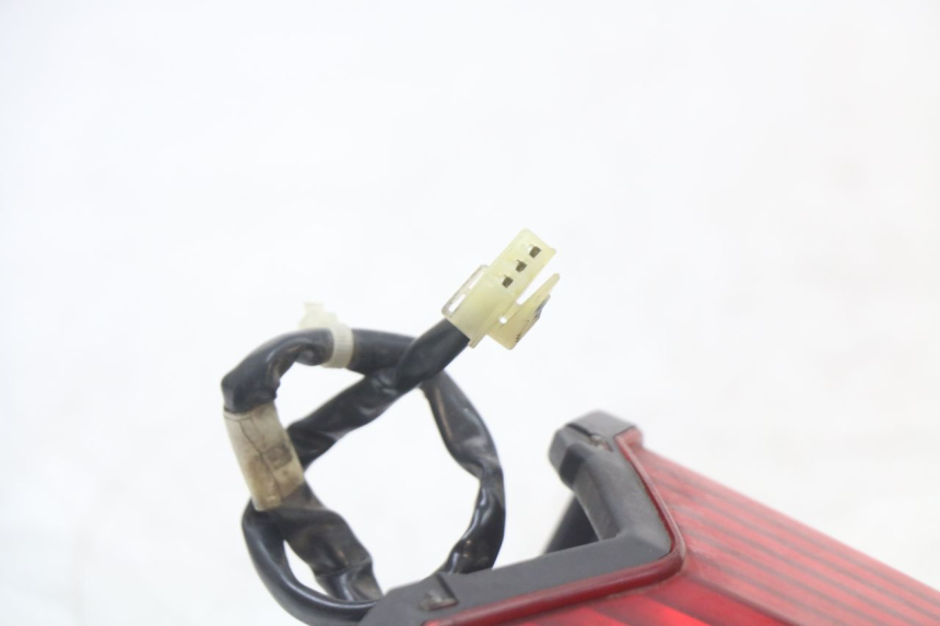 photo de TAIL LIGHT YAMAHA XJ6 ABS 600 (2008 - 2016) - Surface and material condition