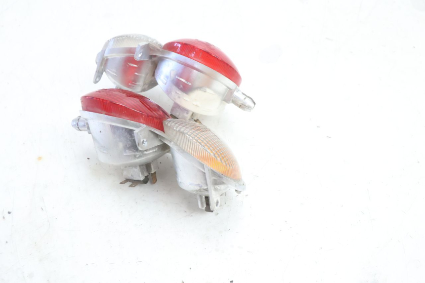 photo de REAR LIGHT YAMAHA YP MAJESTY 125 (2007 - 2010) - Alternative perspective