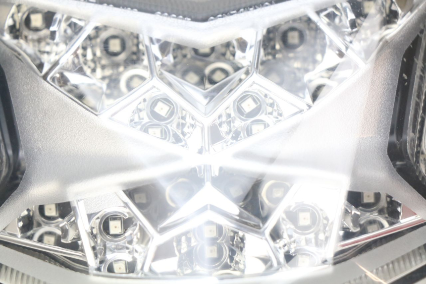 photo de REAR LIGHT KAWASAKI Z 650 (2016 - 2019) - Fixing points details