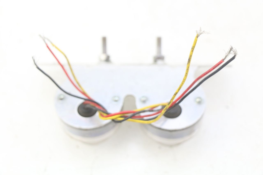 photo de REAR LIGHT KAWASAKI ZEPHYR 1100 ( - 1995) - Zoom on usage condition