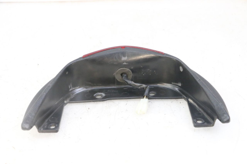 photo de REAR LIGHT PIAGGIO ZIP 4T 50 (2018 - 2020) - Fixing points details