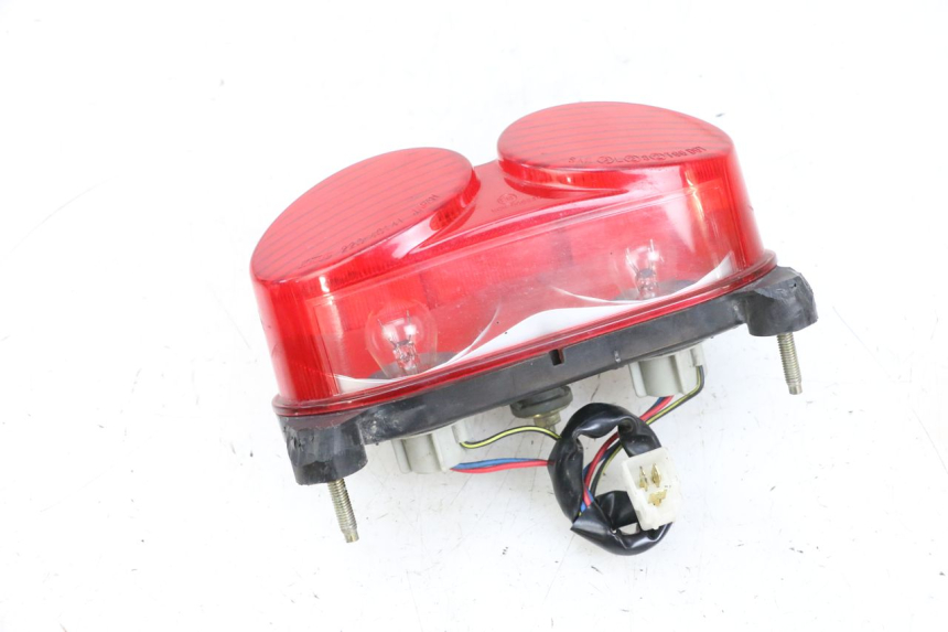 photo de TAIL LIGHT KAWASAKI ZR 7 750 (1999 - 2004) - Alternative perspective