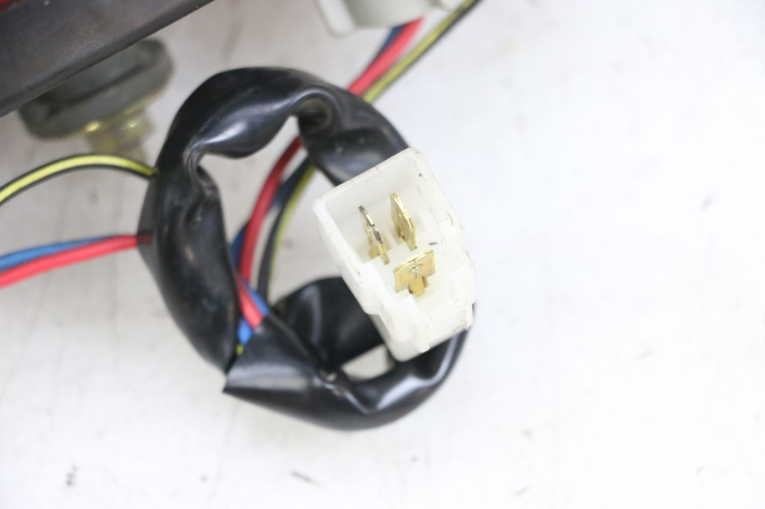 photo de TAIL LIGHT KAWASAKI ZR 7 750 (1999 - 2004) - Technical close-up