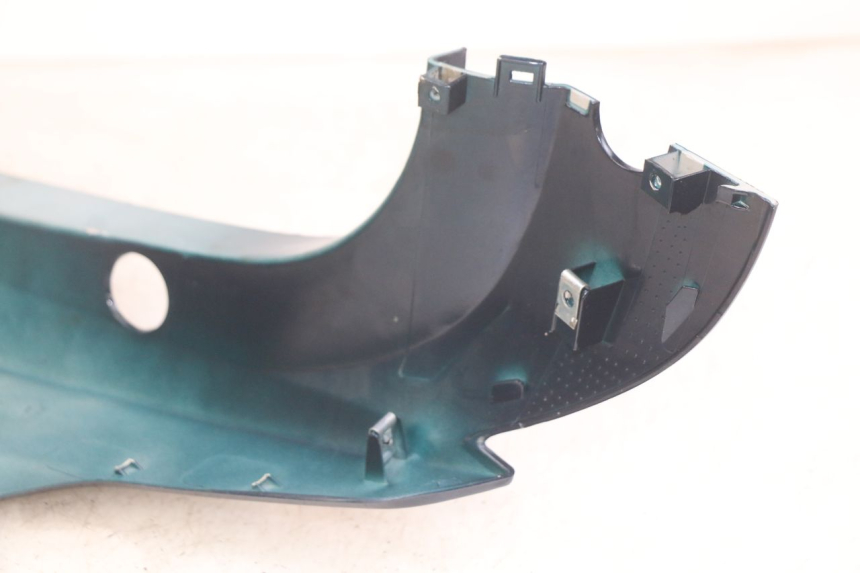 photo de RIGHT REAR SIDE PANEL KYMCO AGILITY 16+ 4T 50 (2018 - 2023) - Technical close-up