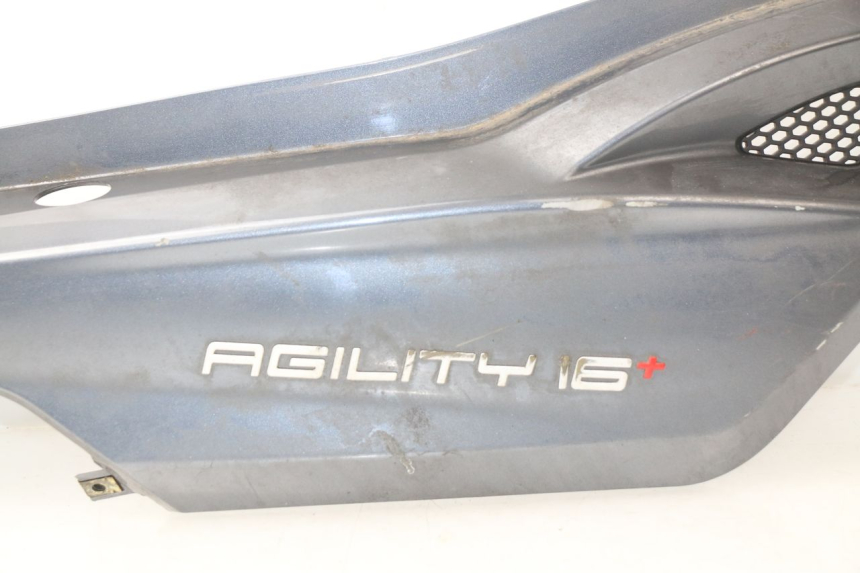 photo de REAR RIGHT PANEL KYMCO AGILITY CITY 2T 50 (2008 - 2016) - Additional view of the item