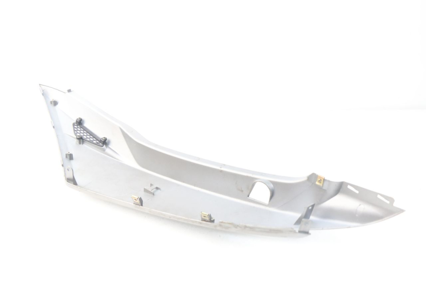 photo de REAR RIGHT PANEL KYMCO AGILITY CITY 4T 50 (2008 - 2016) - Alternative perspective