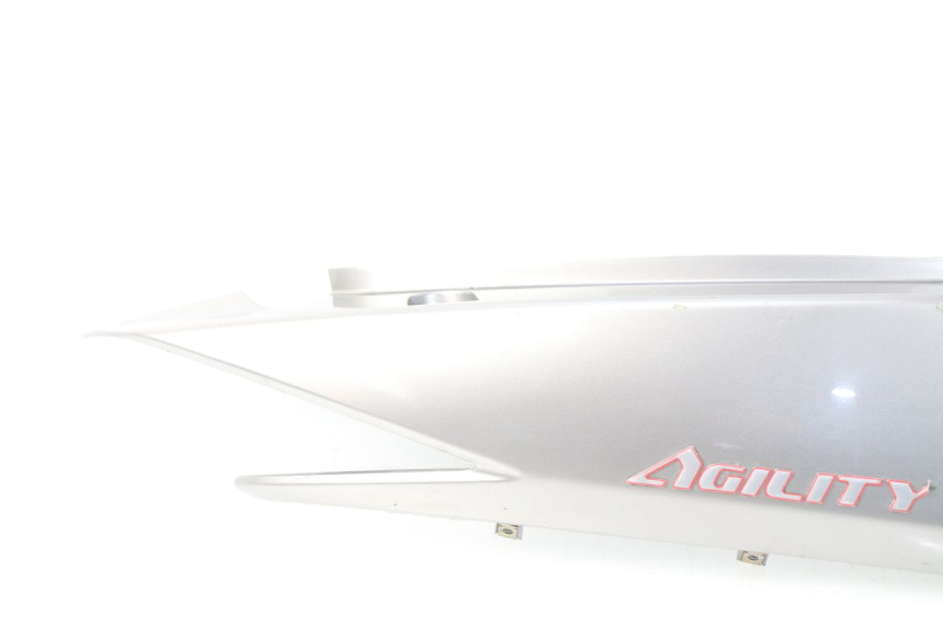 photo de REAR RIGHT PANEL KYMCO AGILITY CITY 4T 50 (2008 - 2016) - Fixing points details