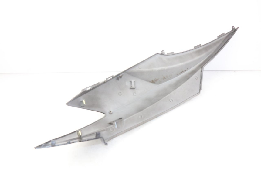 photo de RIGHT REAR SIDE PANEL KYMCO AGILITY RS 2T 50 (2009 - 2013) - Technical close-up