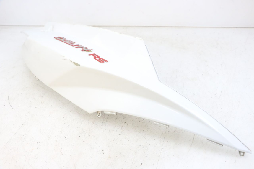 photo de REAR RIGHT PANEL KYMCO AGILITY RS 4T 50 (2009 - 2013) - Surface and material condition