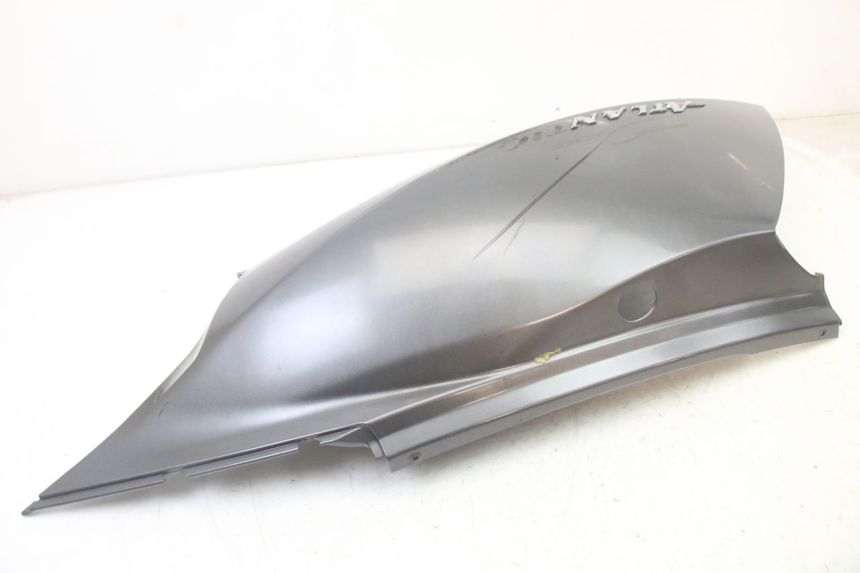 photo de REAR RIGHT PANEL APRILIA ATLANTIC 125 (2003 - 2009) - Technical close-up