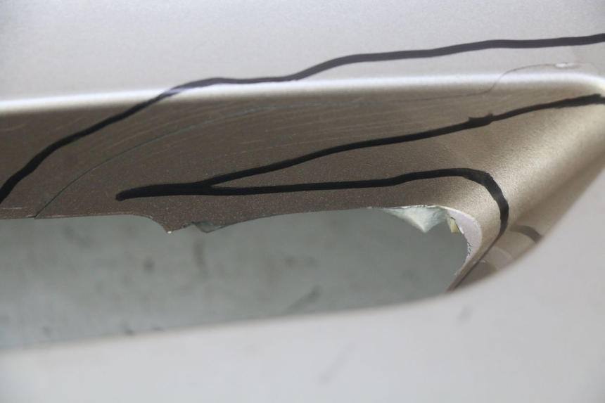 photo de RIGHT REAR SIDE PANEL ECCITY ARTELEC 670 1 (2013 - 2017) - Surface and material condition