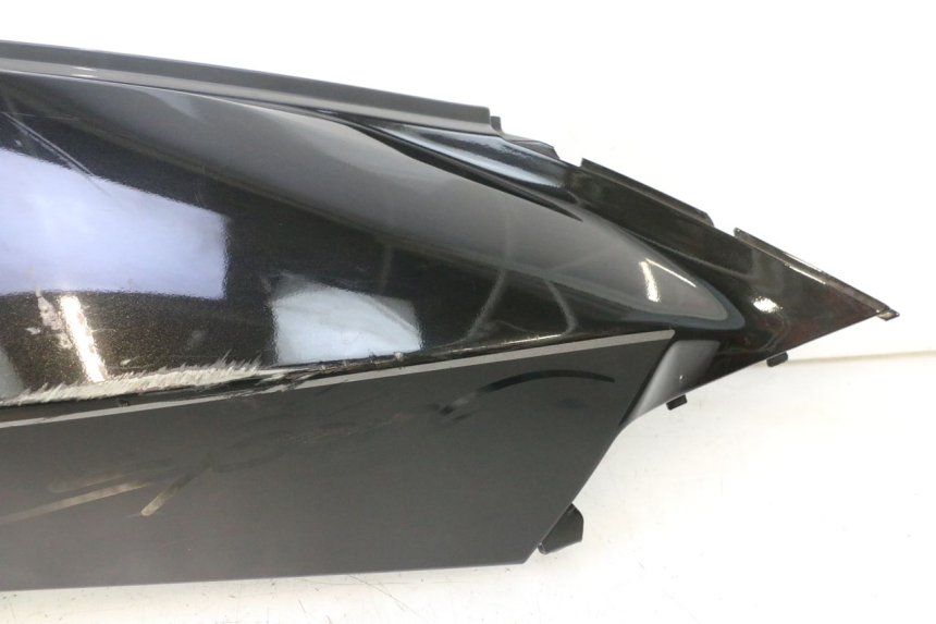photo de REAR RIGHT PANEL APRILIA ATLANTIC S 125 (2010 - 2013) - Technical close-up
