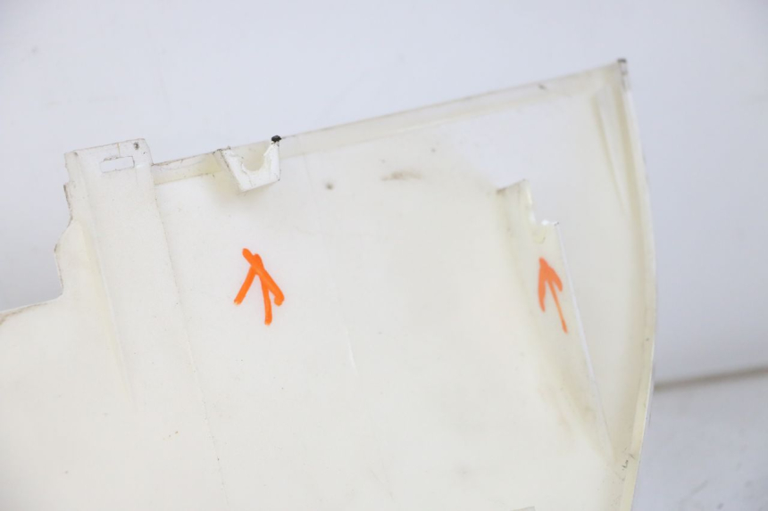 photo de RIGHT REAR SIDE PANEL JONWAY AZTRAL 125 (2008 - 2017) - Product overview