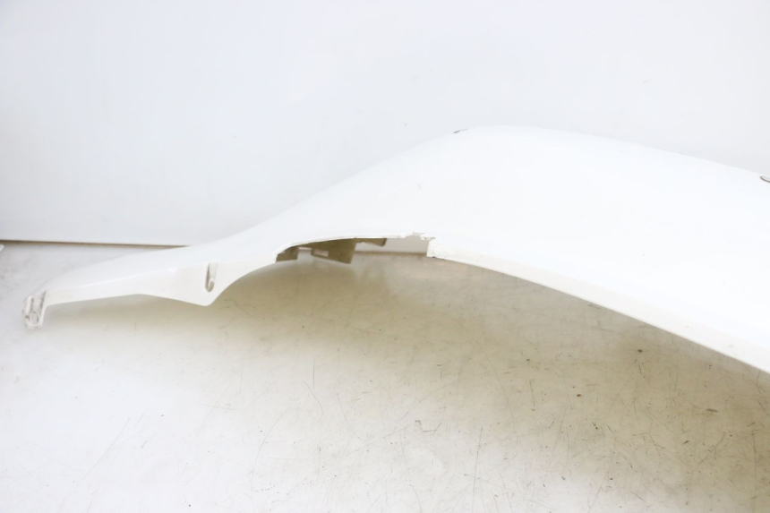 photo de RIGHT REAR SIDE PANEL JONWAY AZTRAL 125 (2008 - 2017) - Surface and material condition