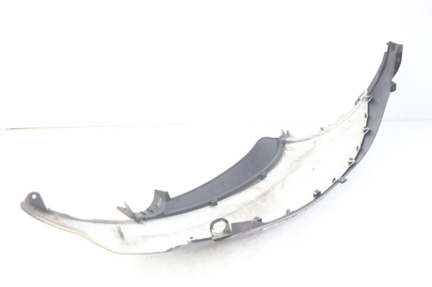 photo de RIGHT REAR SIDE PANEL PIAGGIO BEVERLY 125 (2010 - 2015) - Zoom on usage condition