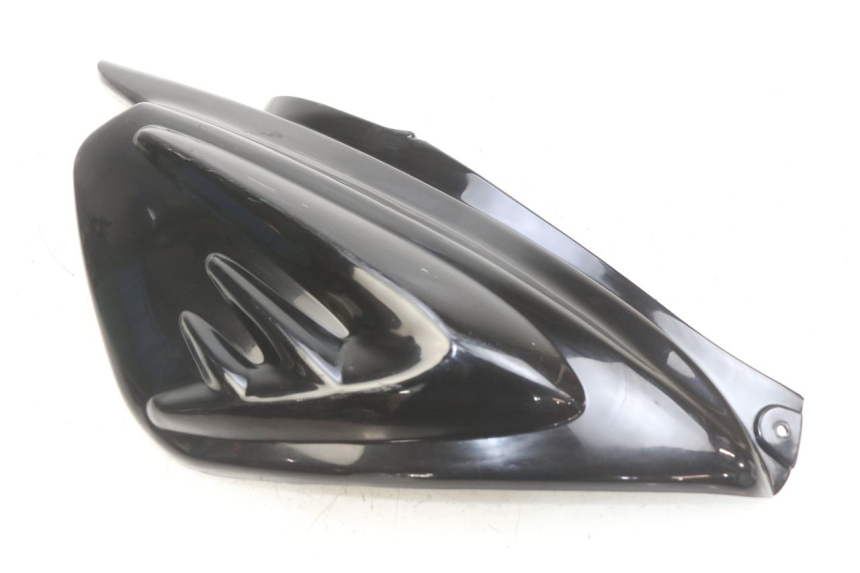 photo de RIGHT REAR SIDE PANEL MBK BOOSTER NEXT GENERATION 50 (1995 - 1998) - Fixing points details