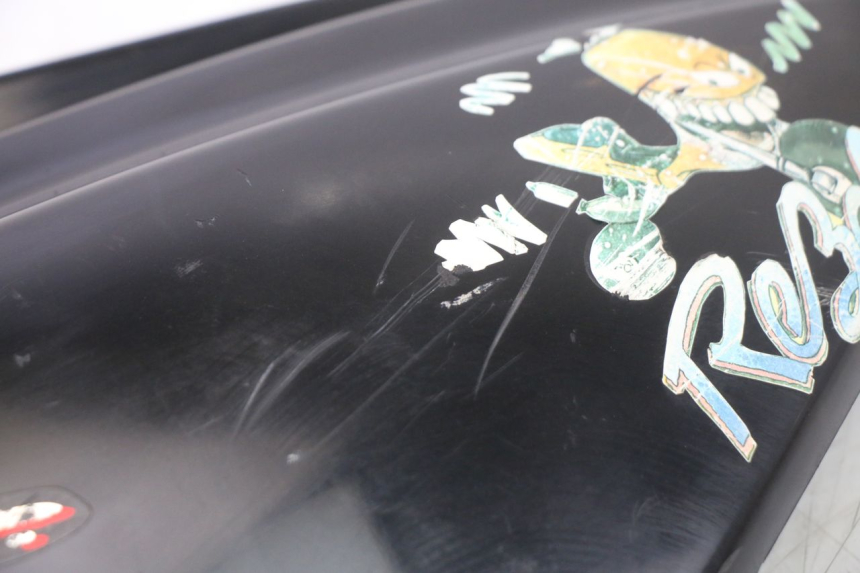 photo de RIGHT REAR SIDE PANEL MBK BOOSTER NEXT GENERATION 50 (1995 - 1998) - Surface and material condition