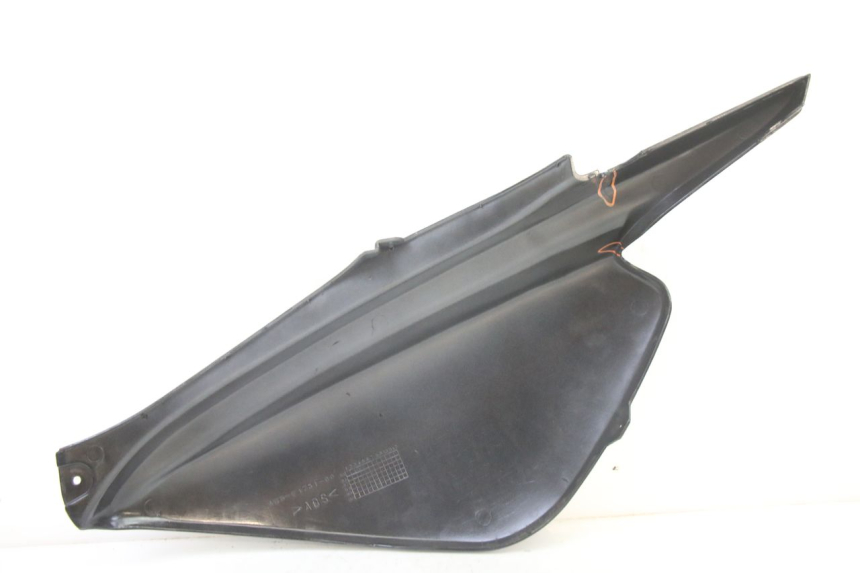 photo de RIGHT REAR SIDE PANEL MBK BOOSTER NEXT GENERATION 50 (1995 - 1998) - Markings and original references