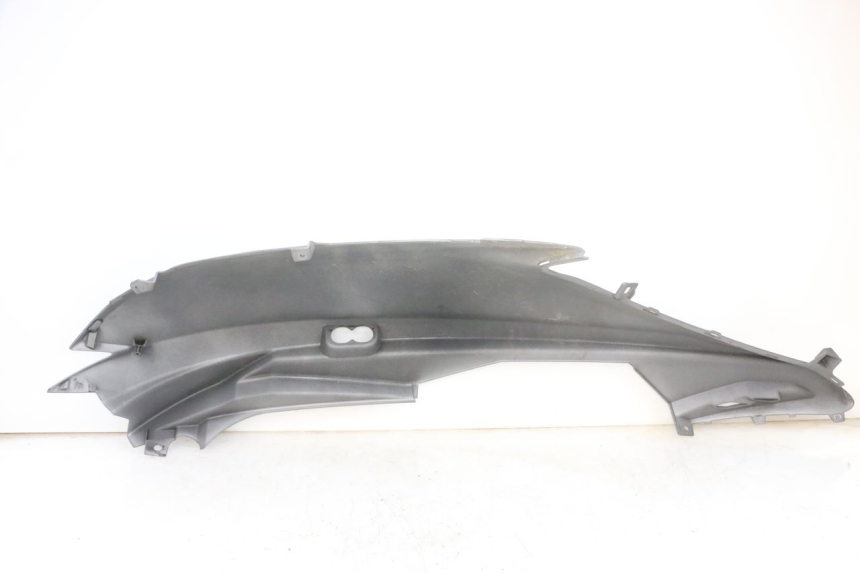photo de REAR RIGHT PANEL SUZUKI BURGMAN 650 (2013 - 2020) - Component detail