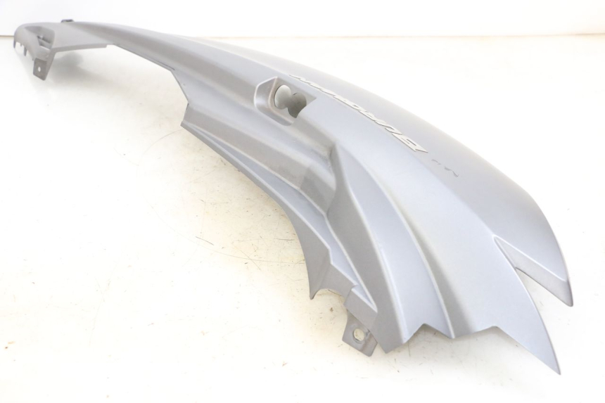 photo de REAR RIGHT PANEL SUZUKI BURGMAN 650 (2013 - 2020) - Fixing points details