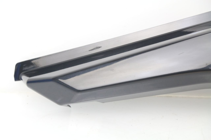 photo de RIGHT REAR SIDE PANEL YAMAHA BW'S BWS 125 (2010 - 2013) - Surface and material condition