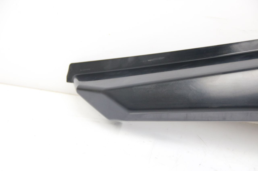 photo de RIGHT REAR SIDE PANEL YAMAHA BW'S BWS 125 (2010 - 2013) - Alternative perspective