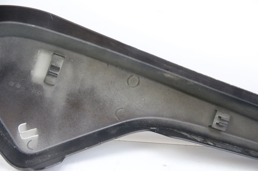 photo de RIGHT REAR SIDE PANEL YAMAHA BW'S BWS 125 (2010 - 2013) - Product overview
