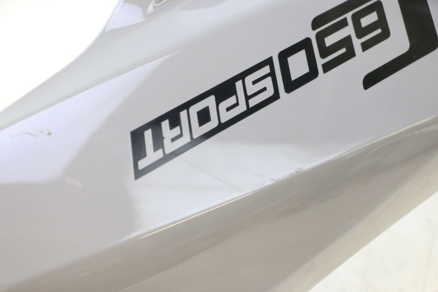 photo de REAR RIGHT PANEL BMW C SPORT 650 (2015 - 2021) - Surface and material condition