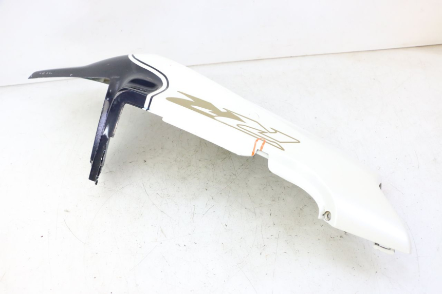 photo de RIGHT REAR SIDE PANEL HONDA CBR RR FIREBLADE 900 (1992 - 1994) - Distinctive features