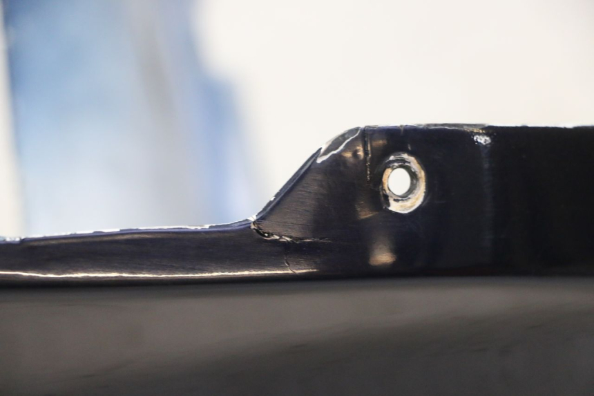 photo de RIGHT REAR SIDE PANEL HONDA CBR RR FIREBLADE 900 (1992 - 1994) - Technical close-up