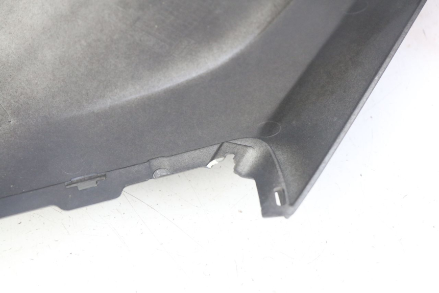 photo de RIGHT REAR SIDE PANEL PEUGEOT CITYSTAR 125 (2011 - 2017) - Technical close-up