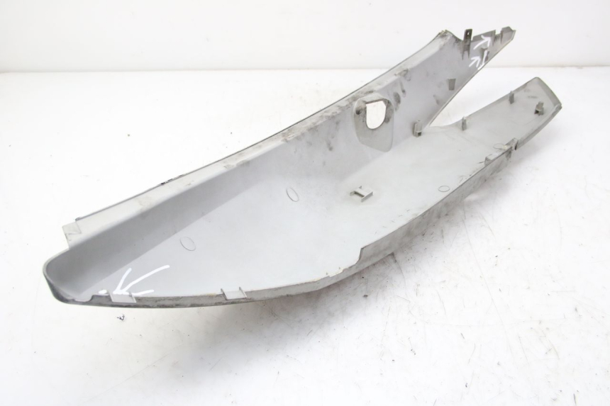 photo de RIGHT REAR SIDE PANEL KYMCO DINK STREET 125 (2009 - 2014) - Fixing points details